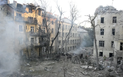 RUSIA INTENSIFICA BOMBARDEOS A UCRANIA TRAS LA MASACRE DE POLTAVA